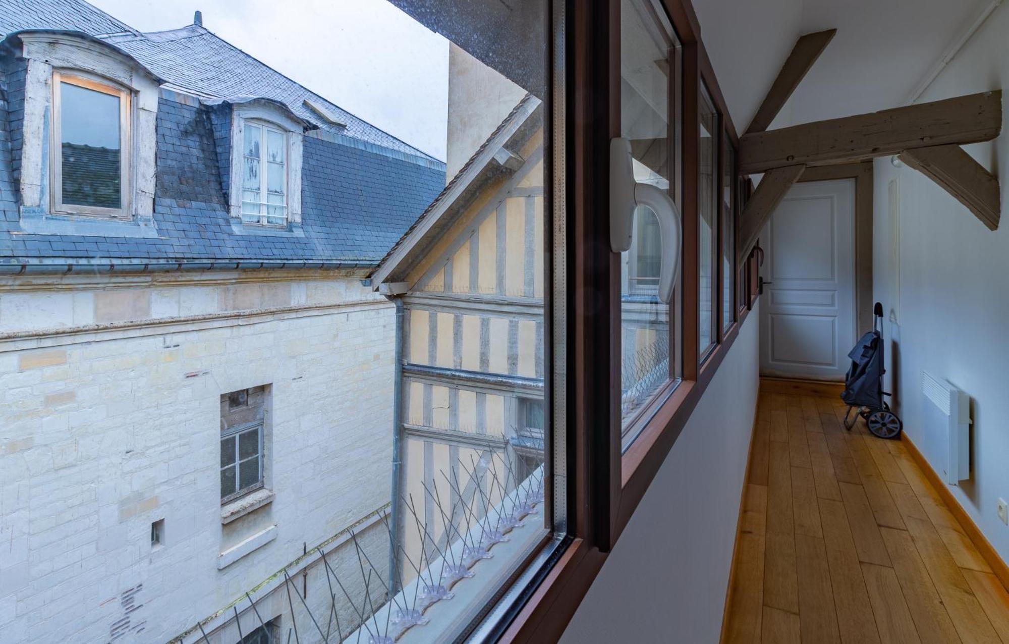 Appartement Le 13 Elegant Troyes Extérieur photo